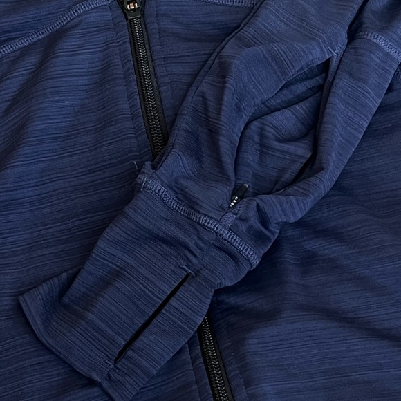 Athleta Baja UPF Navy Blue Jacket Size Medium Hooded Running Jacket - Picture 9 of 9